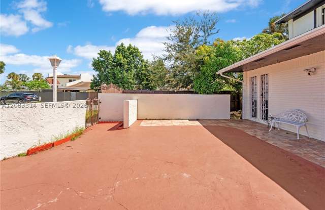 19599 NW 55th Cir Pl Gallery 4
