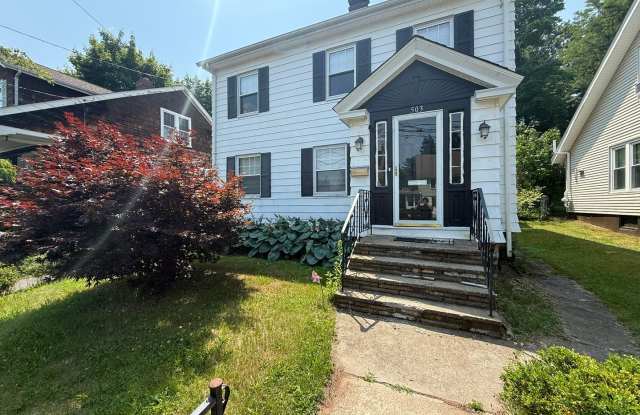 Beautiful 3 Bed, 2 Bath Single Family Colonial for Rent in New Britain! photos photos
