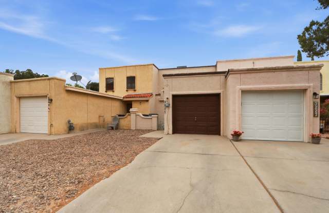 2 Bedroom Townhome with Refrigerated Air photos photos