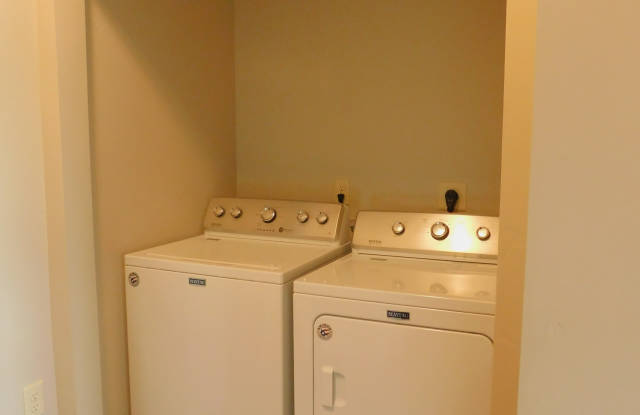 100 Woodlands WayB211 Gallery 2
