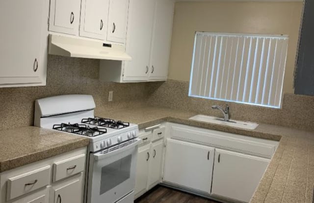 812 N Azusa Avenue - 812 North Azusa Avenue, West Covina, CA 91791