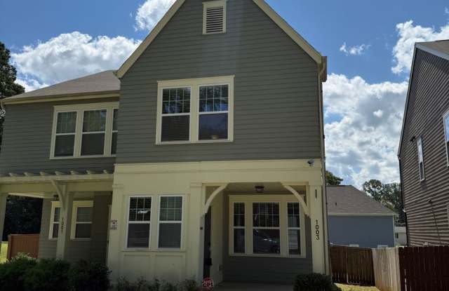 1003 Wainwright Avenue photos photos