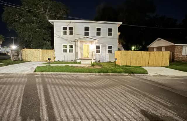 1285 West 20th Street - 1285 West 20th Street, Jacksonville, FL 32209 1285 West 20th Street - 1285 West 20th Street, Jacksonville, FL 32209