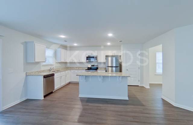 247 Western Red Cedar Drive Gallery 3