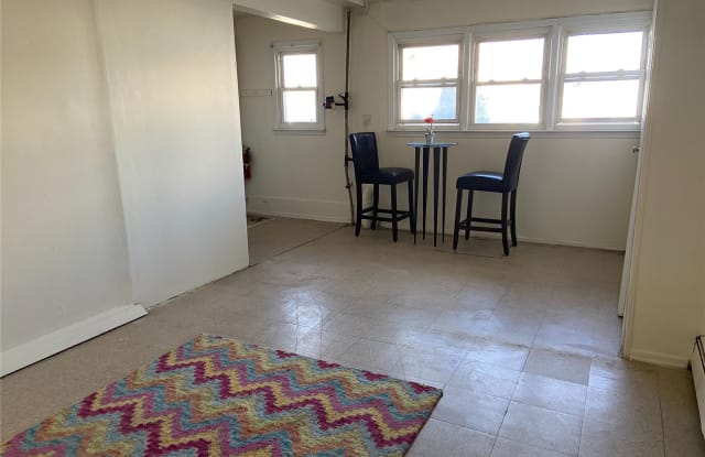 103-21 218th Gallery 4