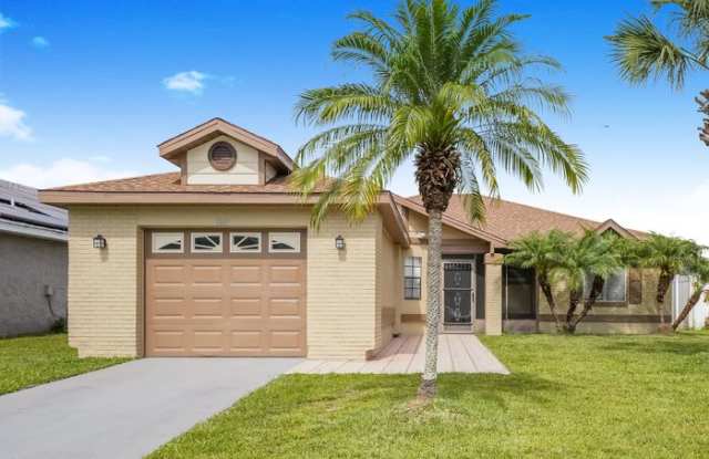 1019 Apopka Woods Lane photos photos