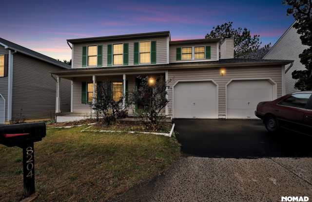 Spacious 4BR House with Bonus Rooms in Gaithersburg - 8204 Coneflower Way, Redland, MD 20877