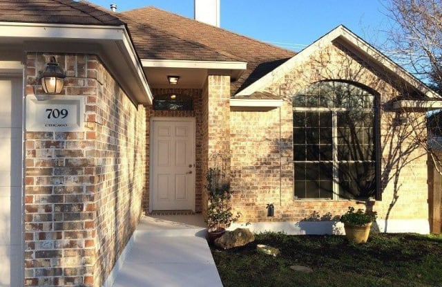 709 Chicago Street - 709 Chicago Street, San Marcos, TX 78666