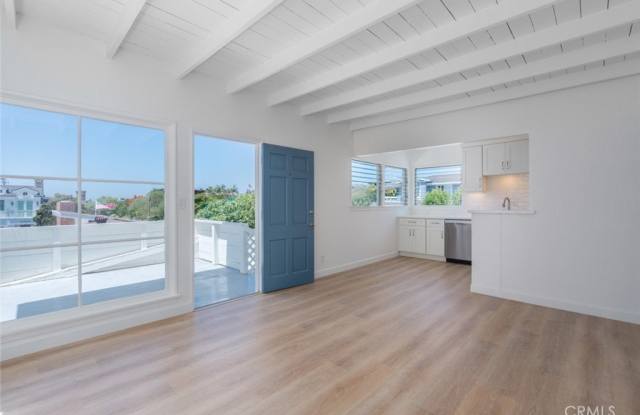 720 1/2 Narcissus Avenue photos photos