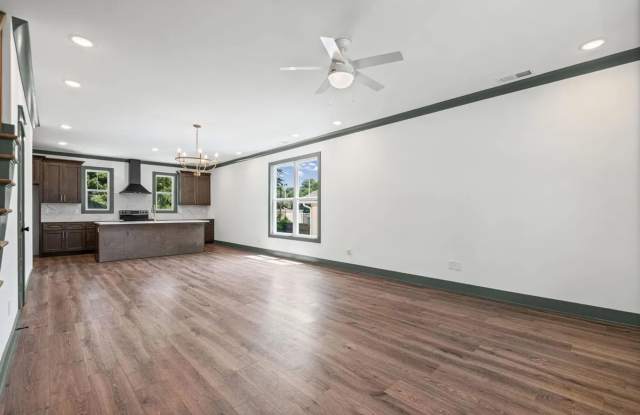 Stunning Home in Jackson Walk! Gallery 3
