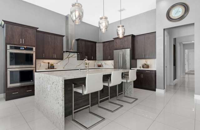 5202 S Sterling Ranch Circle - 5202 South Sterling Ranch Circle, Davie, FL 33314