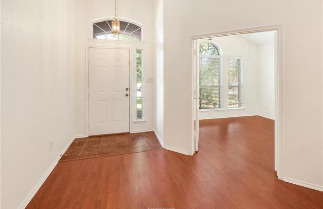 920 Whitewing Lane Gallery 2