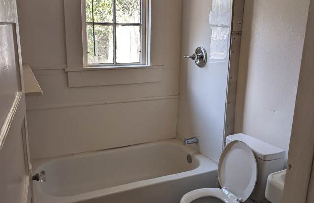 2423 N 20th St photos photos