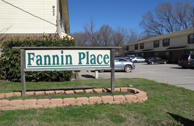 Fannin Place - 922 Fannin St, Denton, TX 76201