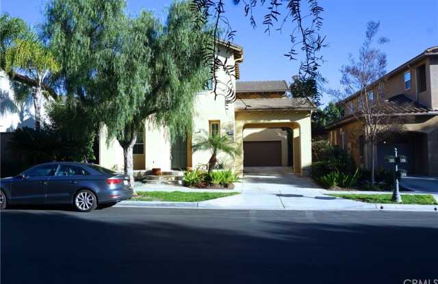 112 SPRING VALLEY Gallery 2