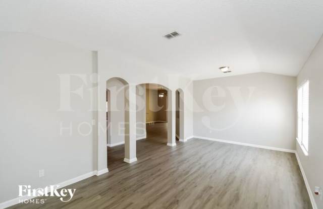 86048 Red Holly Place Gallery 3