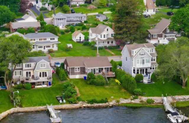 257 Elm Street photos photos