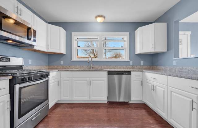 Cozy 3 Bed 2 Bath- Newly Renovated Home in Downtown San Antonio! photos photos Cozy 3 Bed 2 Bath- Newly Renovated Home in Downtown San Antonio! photos photos