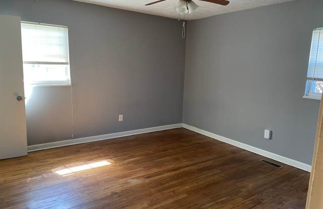 4 bed 2.5 bath Gallery 4