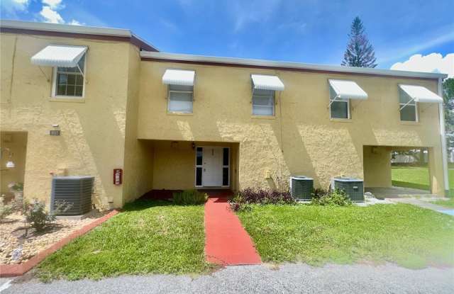 5850 CYPRESS GARDENS Boulevard photos photos
