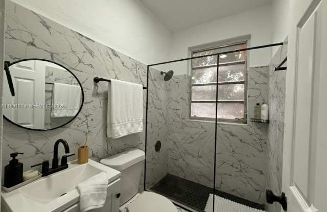 1560 SW 5th St - 1560 Southwest 5th Street, Miami, FL 33135