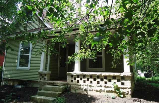 Directly Behind "The Elm" Restaurant.Beautiful 4 BD/2 BA Home photos photos