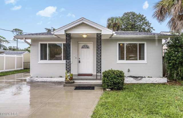 1541 Daytona Avenue Gallery 2