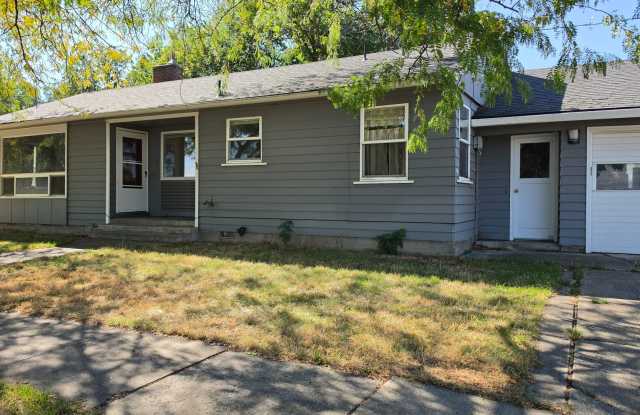 Nice 3 bed, 1 bath next to EOU Gallery 1