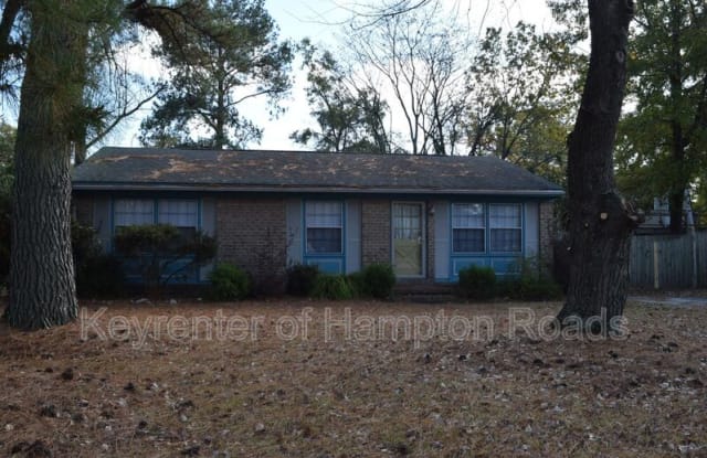 7 Starling CT - 7 Starling Court, Portsmouth, VA 23703