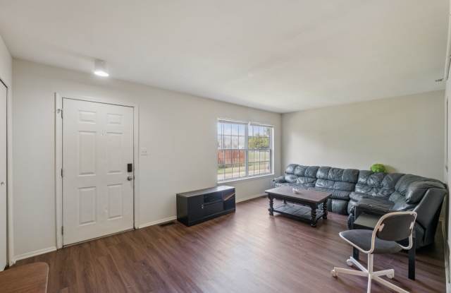 4833 Berwyn House Road Gallery 2