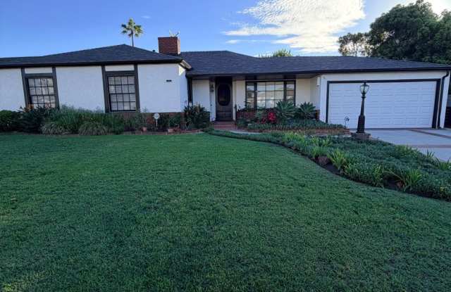 LARGE 3 bedroom  2 bathroom , 2 Car Garage AVAILABLE NOW photos photos