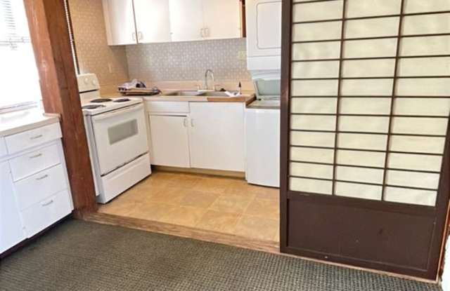 $2,000, 2BR/1.5BA/1PKG photos photos