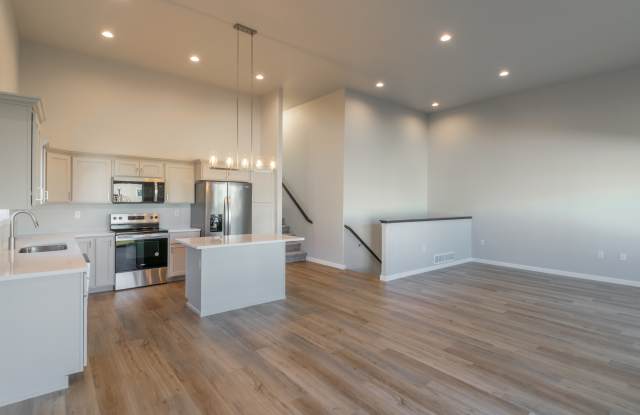 3633 33rd St S photos photos