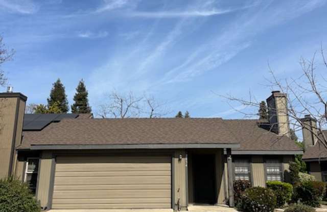 Cute condo located in a great little community! photos photos