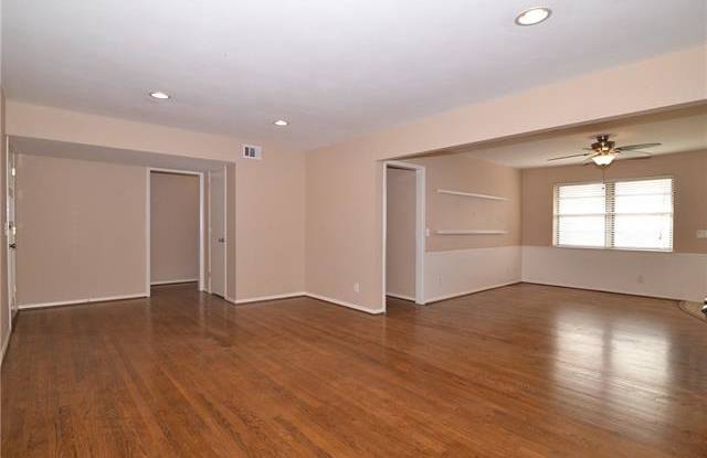 9521 Liptonshire Drive Gallery 4
