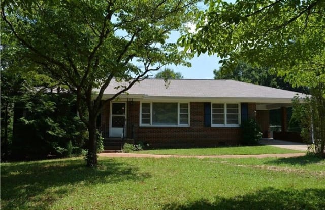 1617 Pine Circle - 1617 Pine Circle, Mableton, GA 30168
