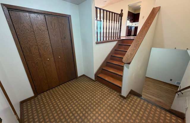 $2,300 | 4BD 2BA| 3303 Eddy Ln | Available Now! Gallery 4