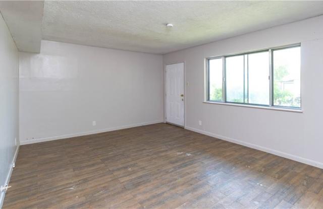6329 Whitaker Dr Gallery 3