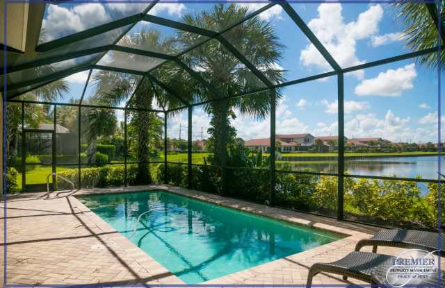 POOL HOME - 4 BEDS / 3 BATHS - SEASONAL - MANCHESTER SQUARE photos photos