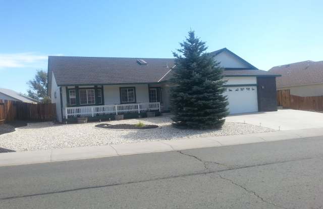 Welcoming Entry and Flowing Layout - 930 Ranchview Circle, Indian Hills, NV 89705