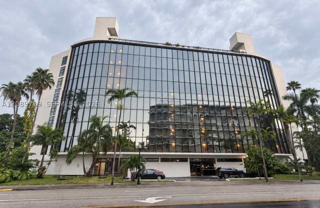 5781 Biscayne Blvd Gallery 1