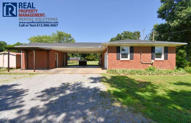 All Brick 3bd 2ba home with attached garage on a large lot! Gallery 4