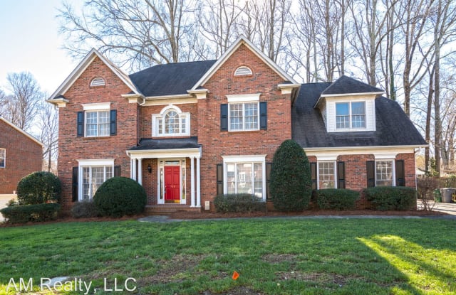 724 Queen Charlottes Court - 724 Queen Charlotte's Court, Charlotte, NC 28211