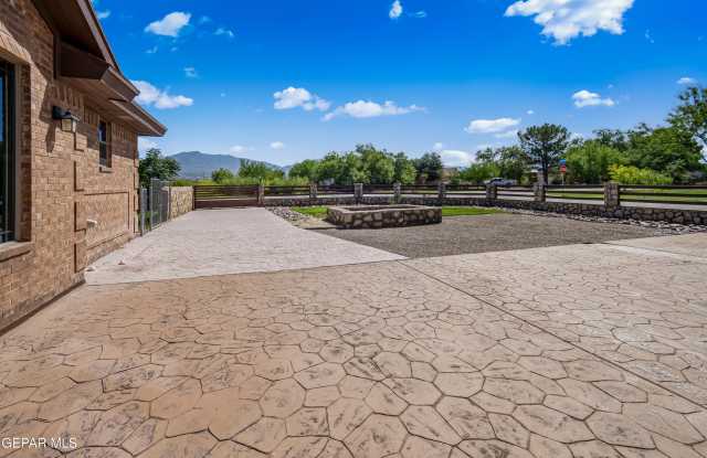 6497 YERBA VERDE Drive Gallery 3