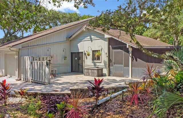4300 GULL Cove Gallery 2