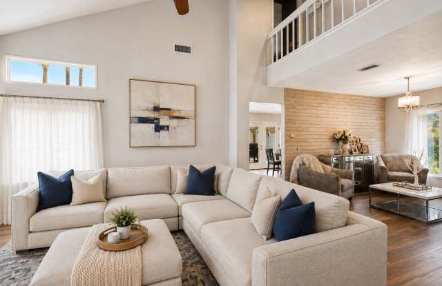Charming 3-Bedroom, 2.5-Bathroom Home in East Lake Chula Vista! Gallery 1
