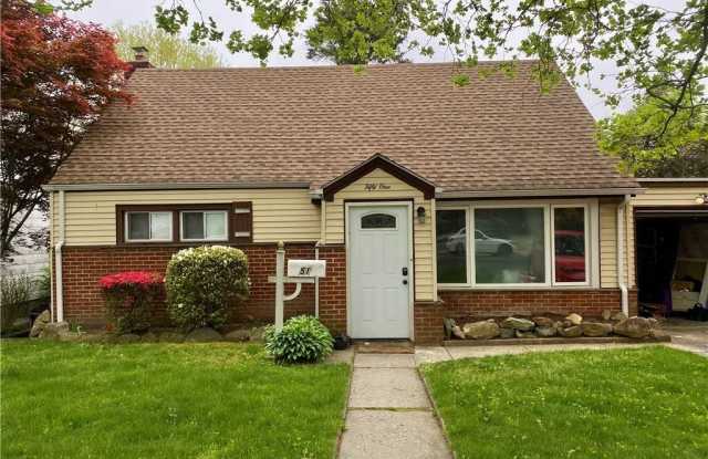 51 Hillcrest Road - 51 Hillcrest Road, Mount Vernon, NY 10552