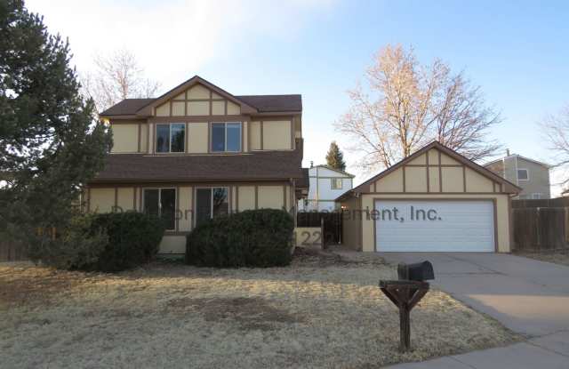 Beautiful 3-Bedroom House in Eastern Colorado Springs photos photos