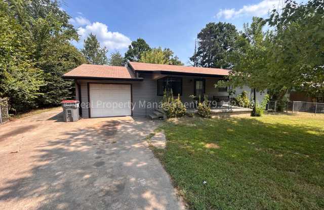 Greenwood House Coming Soon!! AUGUST Move In! 3 Bed 1.5 bath. photos photos