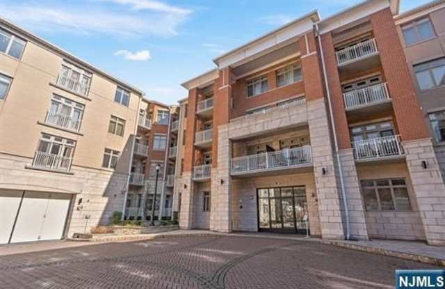 7400 River Road 204 - 7400 River Road, North Bergen, NJ 07047